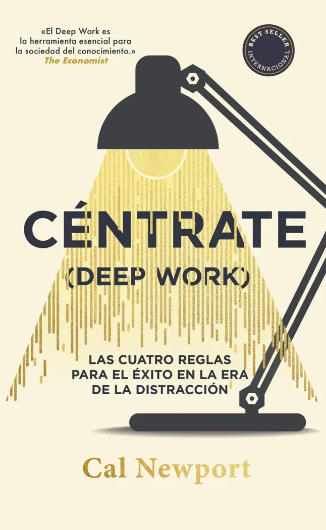 Céntrate (Deep Work) by Cal Newport, book cover